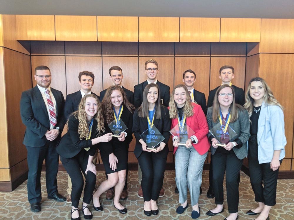 Team Builders
Nixa High School Deca students take home awards after participating in the March 24-26 Deca State Career Development Conference in Kansas City. The school’s Deca chapter earned the opportunity to advance to the International Career Development Conference. Eight Nixa students won awards in areas that include sports and entertainment marketing and team decision-making.